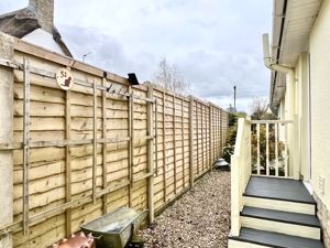 Side - click for photo gallery